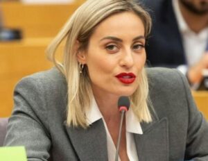 Ας εξαιρέσουμε τον κανόνα, κυρία Μελέτη
